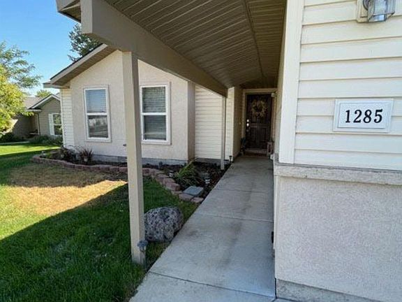 2nd image of 1285 Golden Pheasant Dr