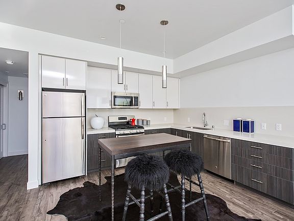 4th image of 403 S Garrard Blvd Unit 120