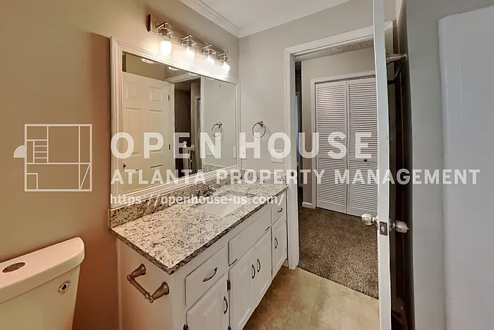 2100 Glenridge Ct — Photo 15