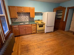 15 Woodstock Ave APT 1, Rutland, VT 05701