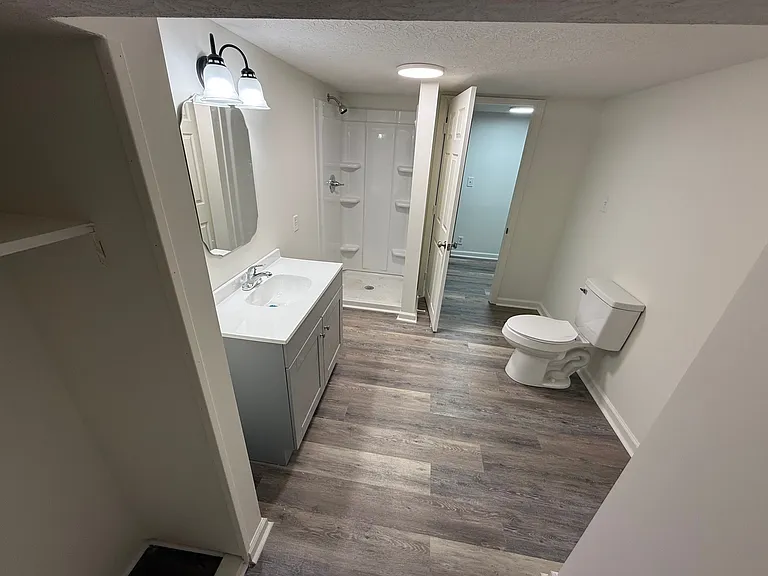 123 Chris Dr — Photo 24
