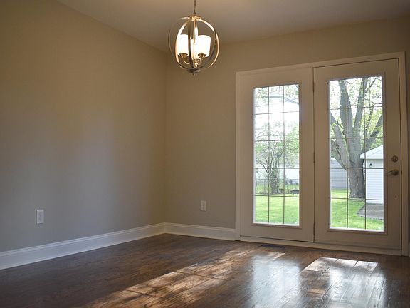5th image of 4503 Sedgemoor Ave