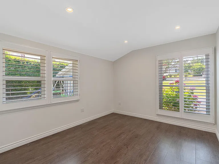 1030 Cynthia Ave — Photo 14