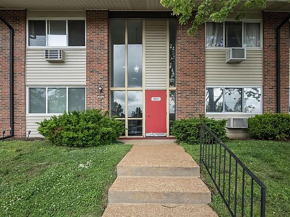 4th image of 10037 Echoridge Ln APT D