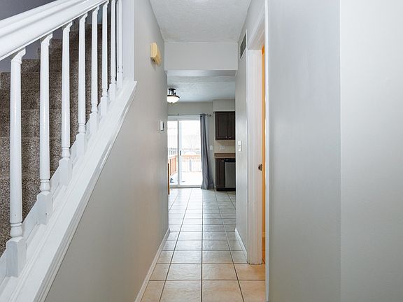 3rd image of 2007 Fallen Oak Rd