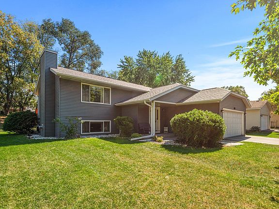 3rd image of 3540 Rooney Pl