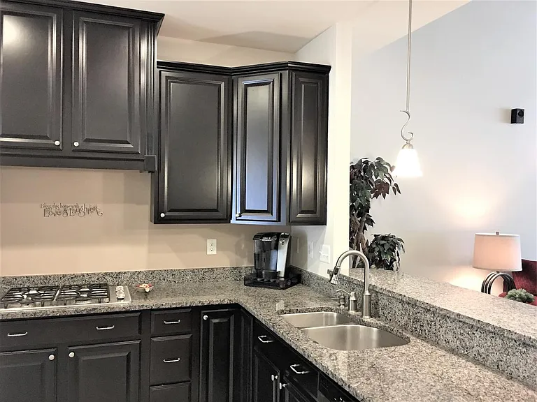 406 Samantha Dr — Photo 21