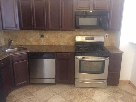 5th image of 49 Wildwood Ln