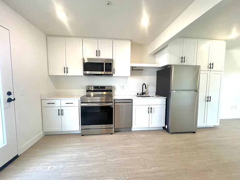 4661 Florida St #202 — Photo 1