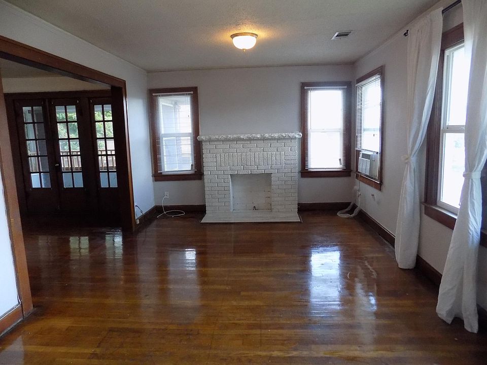 1st image of 1808 Oakland Ave