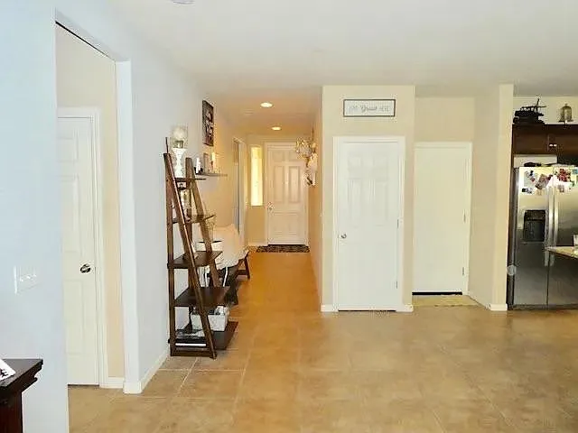 693 Kaweah Ave — Photo 8