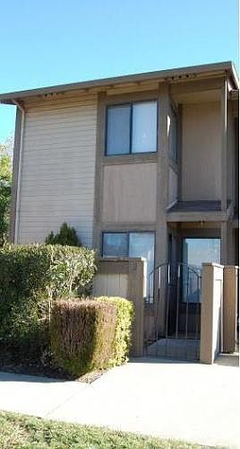 2nd image of 1930 Manor Pl APT 5