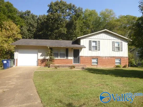 3038 Boswell Dr NW, Huntsville, AL 35811