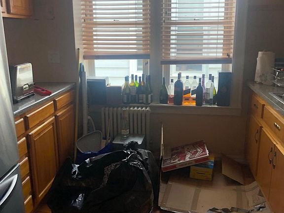 4th image of 1533 Bath Ave
