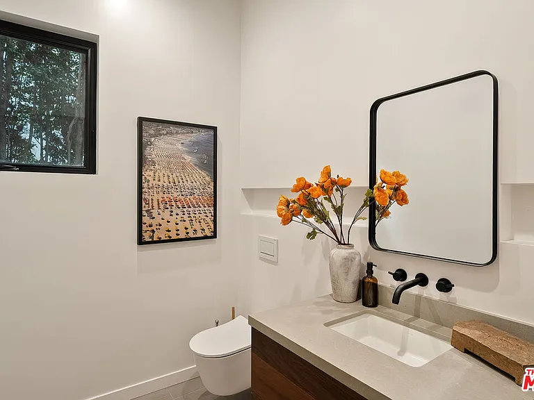 10326 Keswick Ave — Photo 23