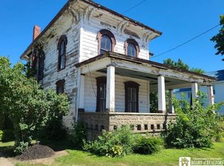 8 S State St, Ripley, NY 14775