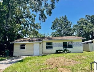 4940 9th St, Zephyrhills, FL 33542