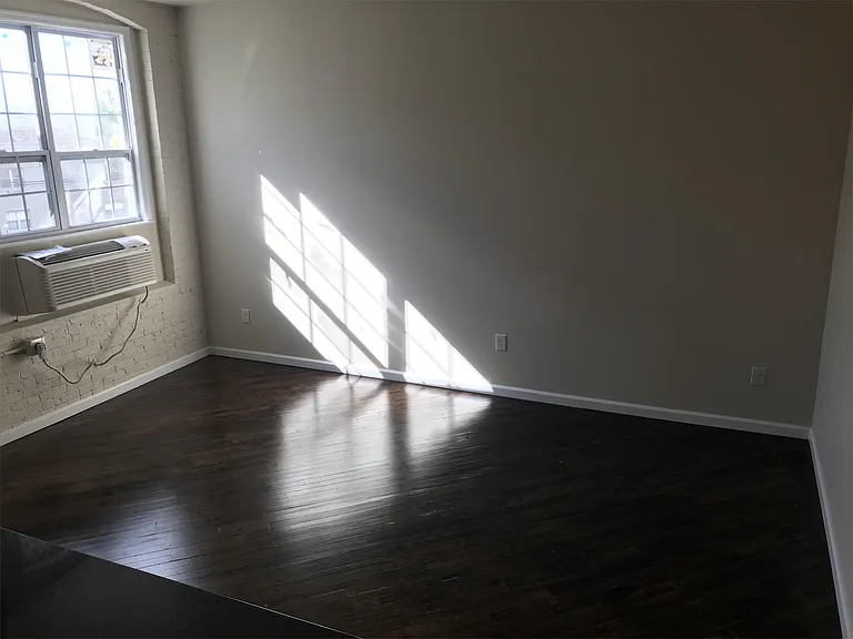 1949 S 5th St #204 — Photo 2
