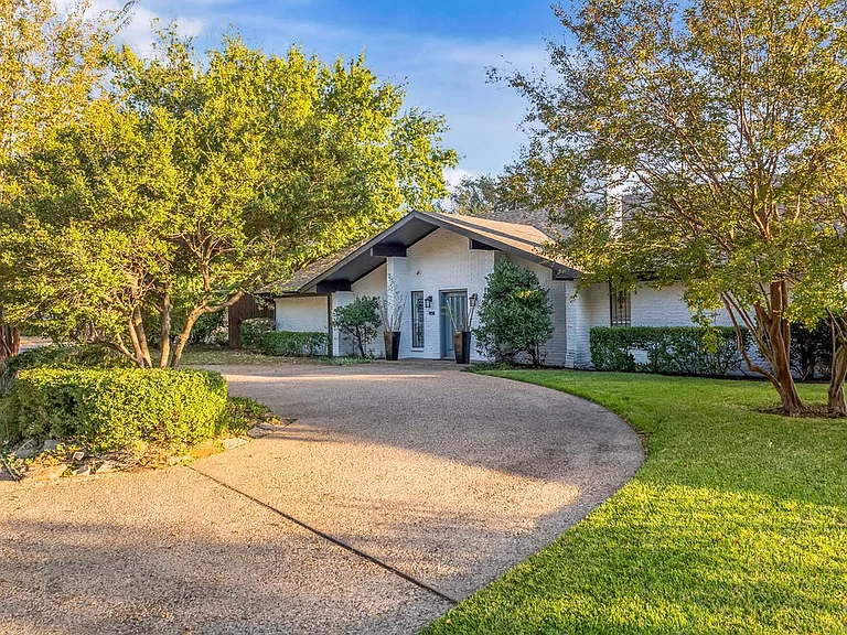 3330 Timberview Rd — Photo 5