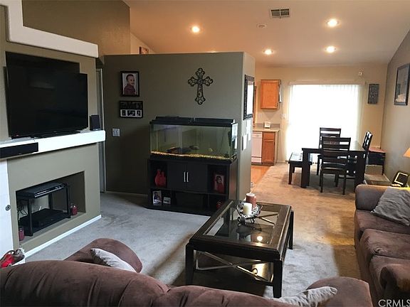 3rd image of 1949 Tudor Dr