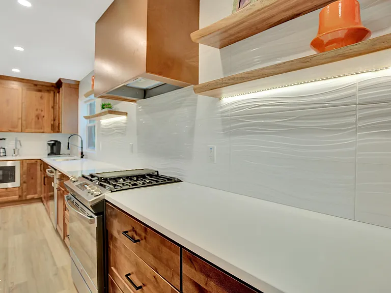 213 Oakmount Dr #FURNISHED — Photo 10