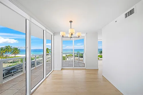 4779 Collins Ave #501 Photo 1