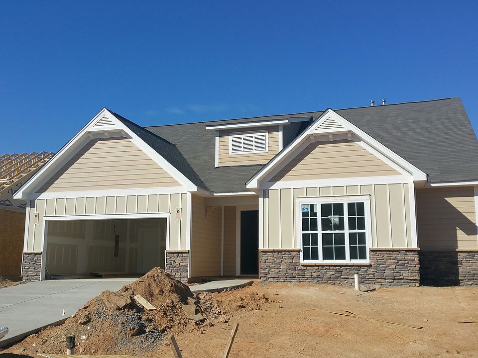 1st image of 820 Blue Moon Ct