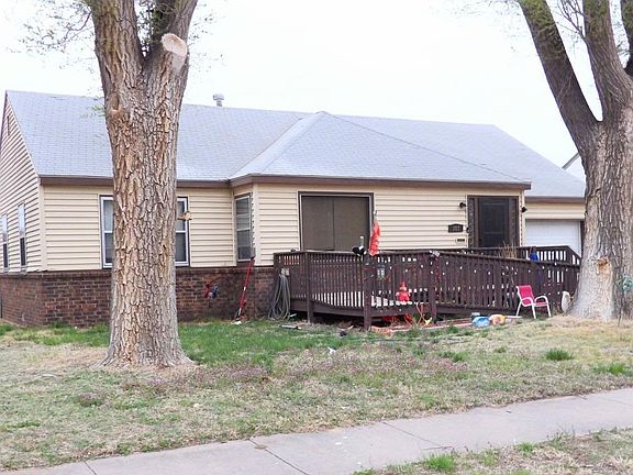 2nd image of 307 Davis St
