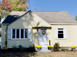 18 Barton St, Springfield, MA 01104