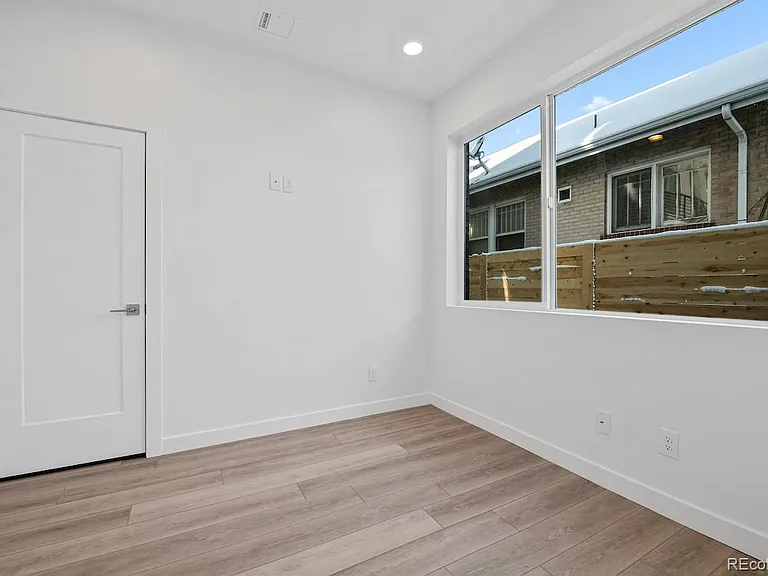 1624 Irving St #1 — Photo 6