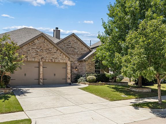 2nd image of 2218 Jackson Dr