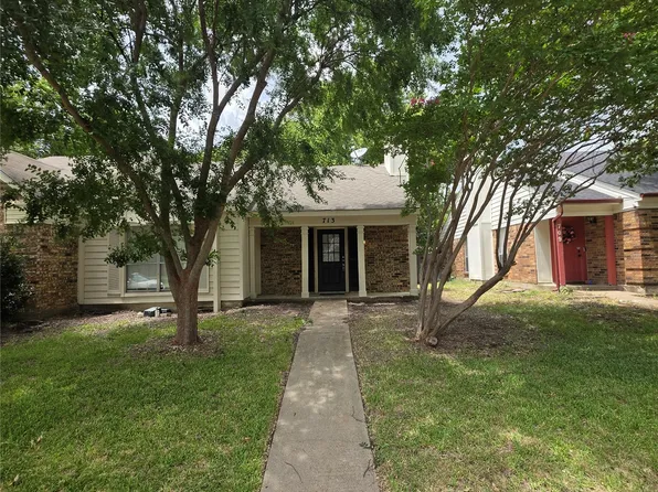 713 Denmark Dr, Mesquite, TX 75149