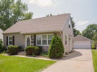 1506 8th St NW, Cedar Rapids, IA 52405