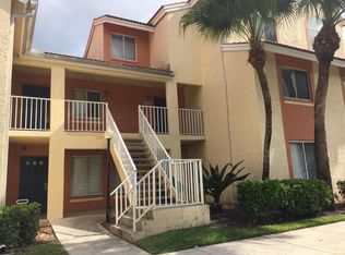 1030 The Pointe Dr, West Palm Beach, FL 33409
