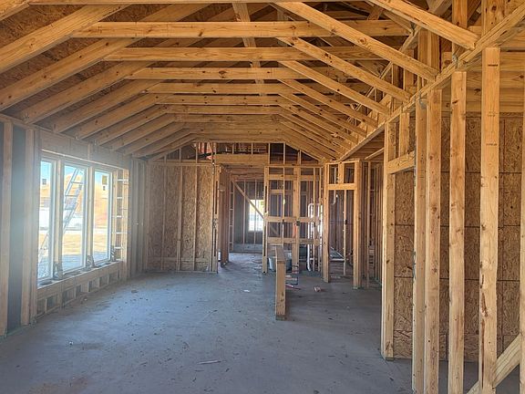 3rd image of 5322 Getty Ln