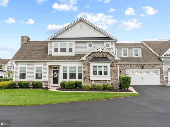 305 Summit Dr, Limerick, PA 19468
