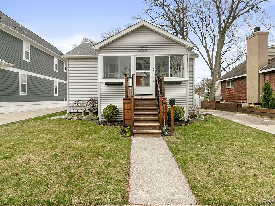 1st image of 1007 Wyandotte Ave