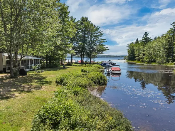 139 Governor Wentworth Highway, Wolfeboro, NH 03894