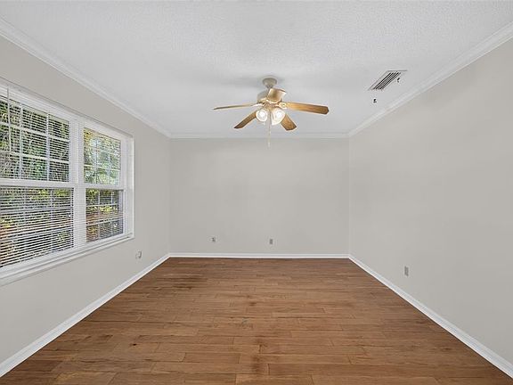 5th image of 2051 DYAN WAY