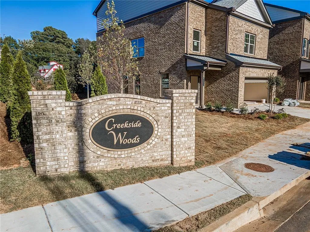 4 bed, 3.5 bath, 2575 sqft, $2,950 — Photo 1
