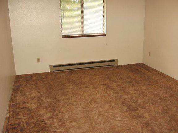 5th image of 229 S 12th St W APT E