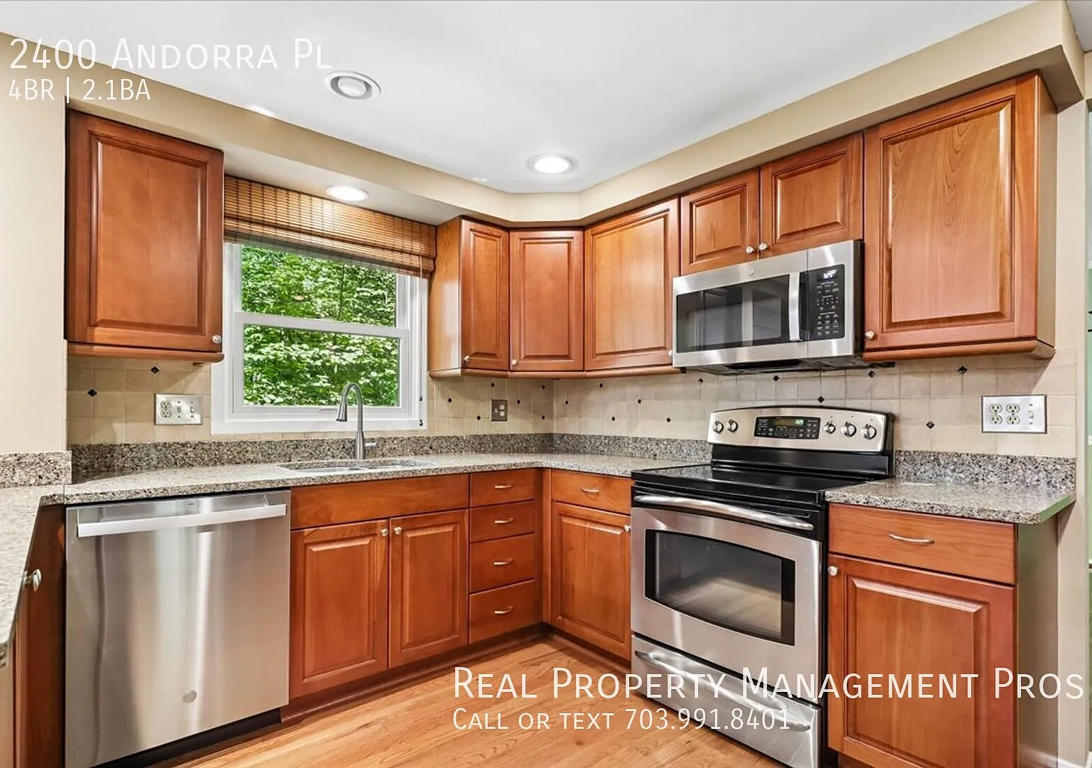 Updated 4 bedroom 2.5 bath home For rent In The heart of Reston! — Photo 4