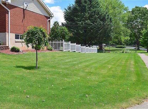 5th image of 3104 Easthill Dr
