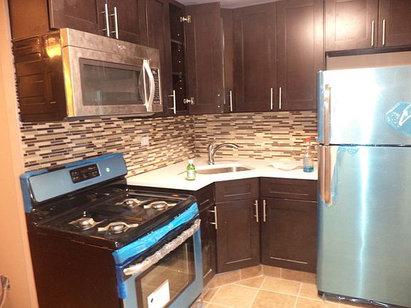 3rd image of 83 Waverly Ave #1