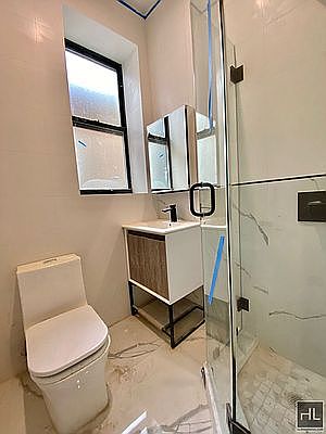 2nd image of 325 Putnam Ave #2LL