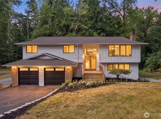 21924 NE 164th St, Woodinville, WA 98072