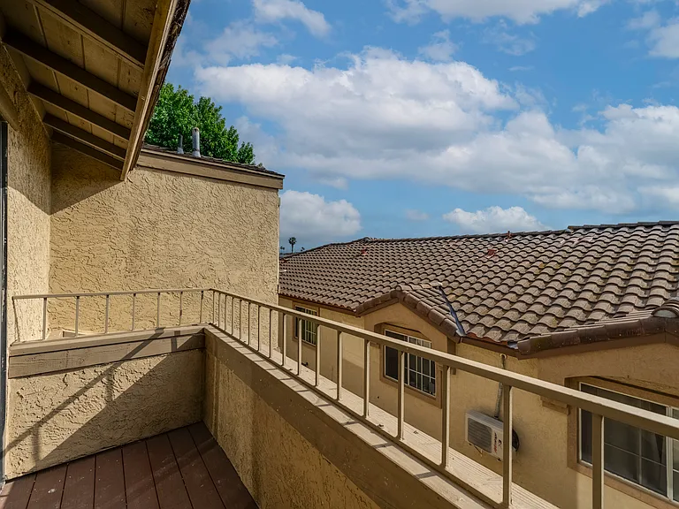 582 Arizona St — Photo 36