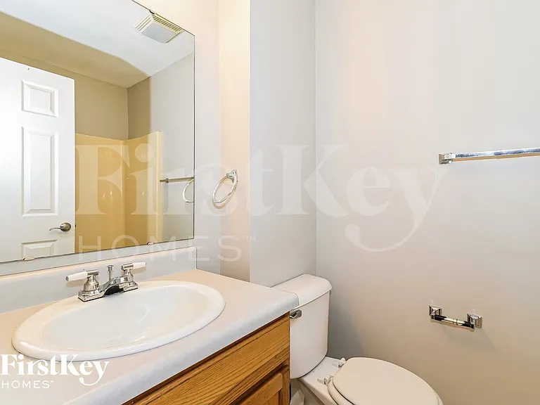 4804 Oakton Way — Photo 11