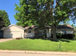 1405 Amy Ave, Carroll, IA 51401