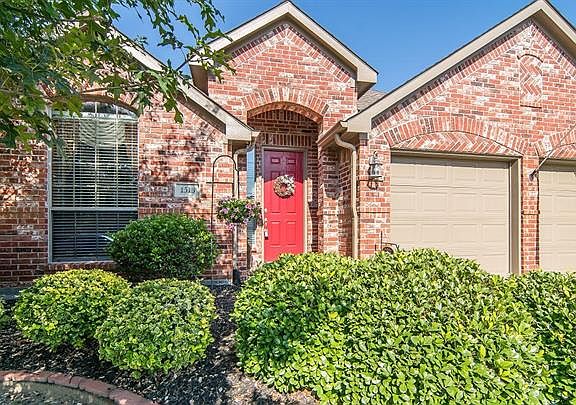 2nd image of 1513 Country Walk Dr